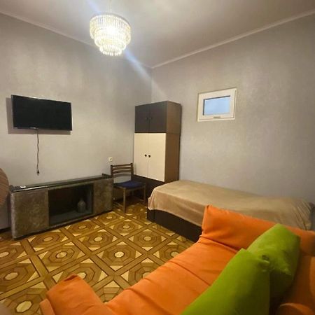 Apartamento Дом 8 Tiflis Exterior foto