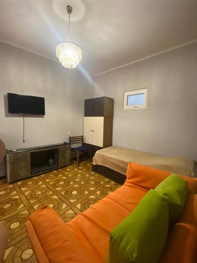 Apartamento Дом 8 Tiflis Exterior foto